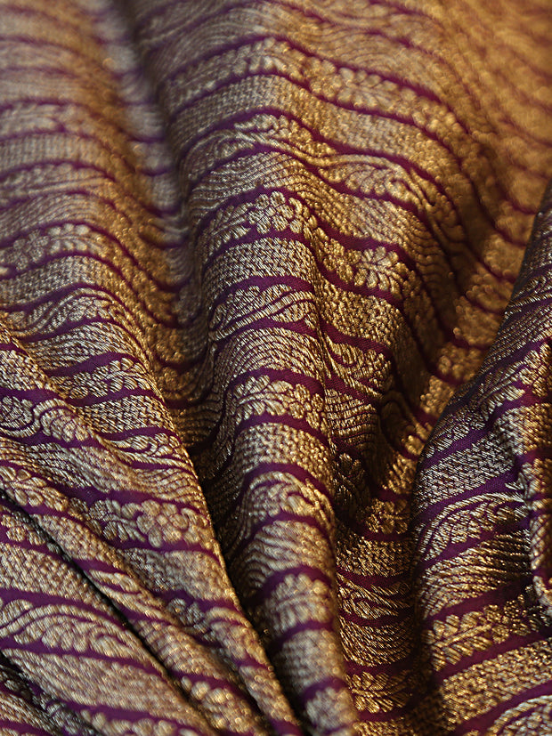 Signoraa Magenta Silk Gold Design Lines Weaving Fabric – PMT012417
