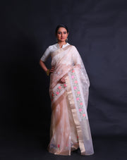 The light peach organza saree with machine embroidery in thread all over the drape,- BLN01555