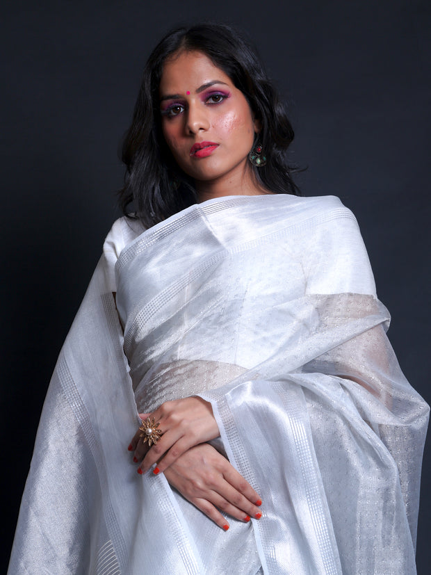 Signoraa Silver Tissue Handloom Saree – BLN00750