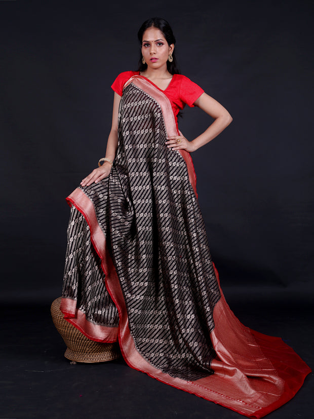 Signoraa Black Banarasi Silk Contrast Saree – BSK09898